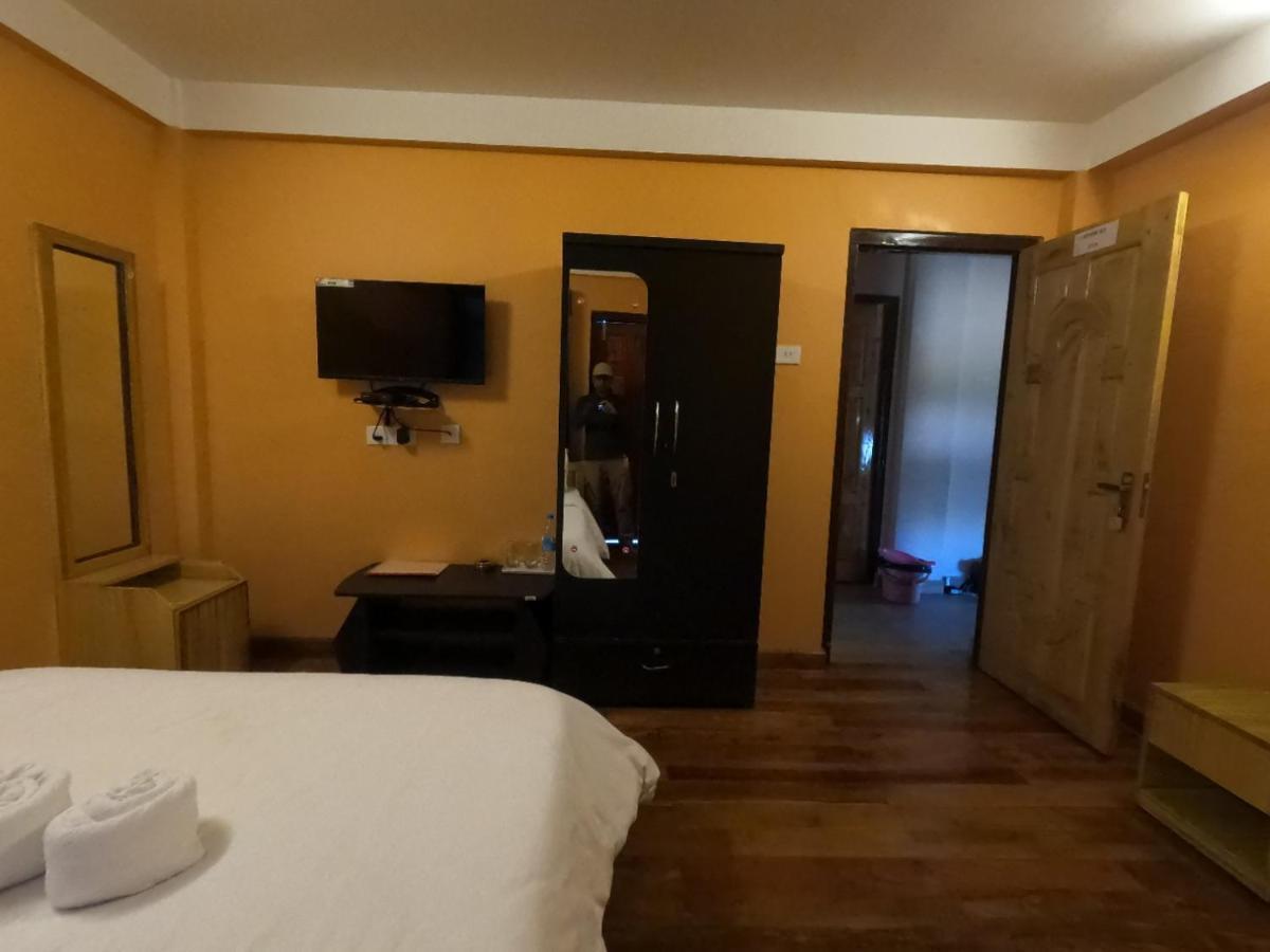 Aurora Guest House Shillong Exterior photo
