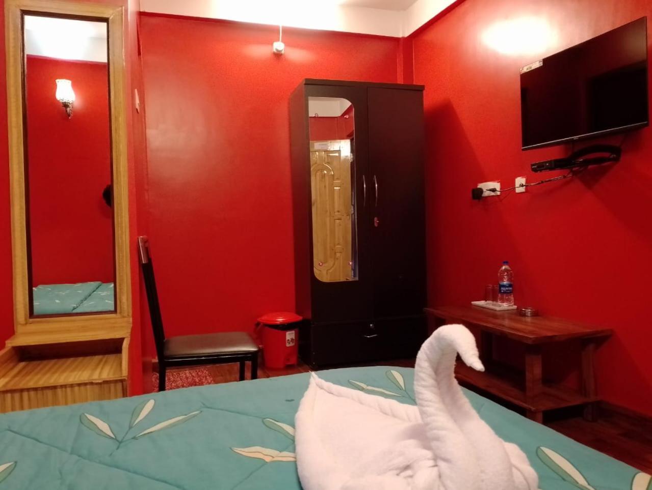 Aurora Guest House Shillong Exterior photo